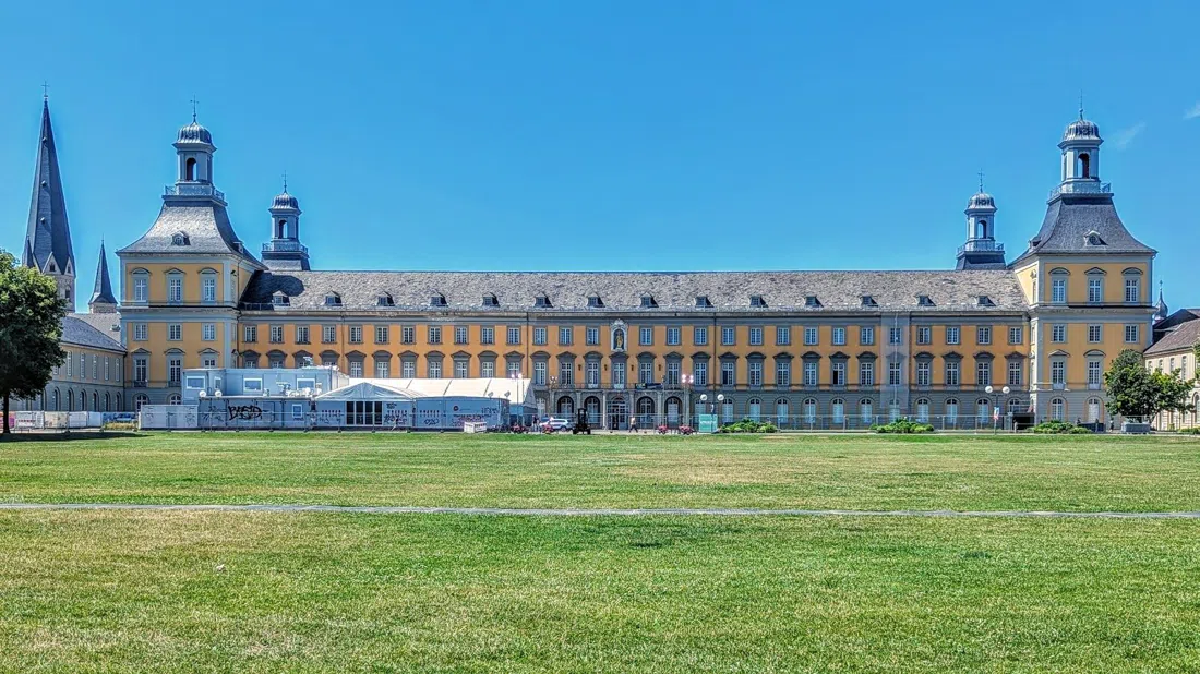 Kurfürstliches Schloss & Hofgarten, Bonn
