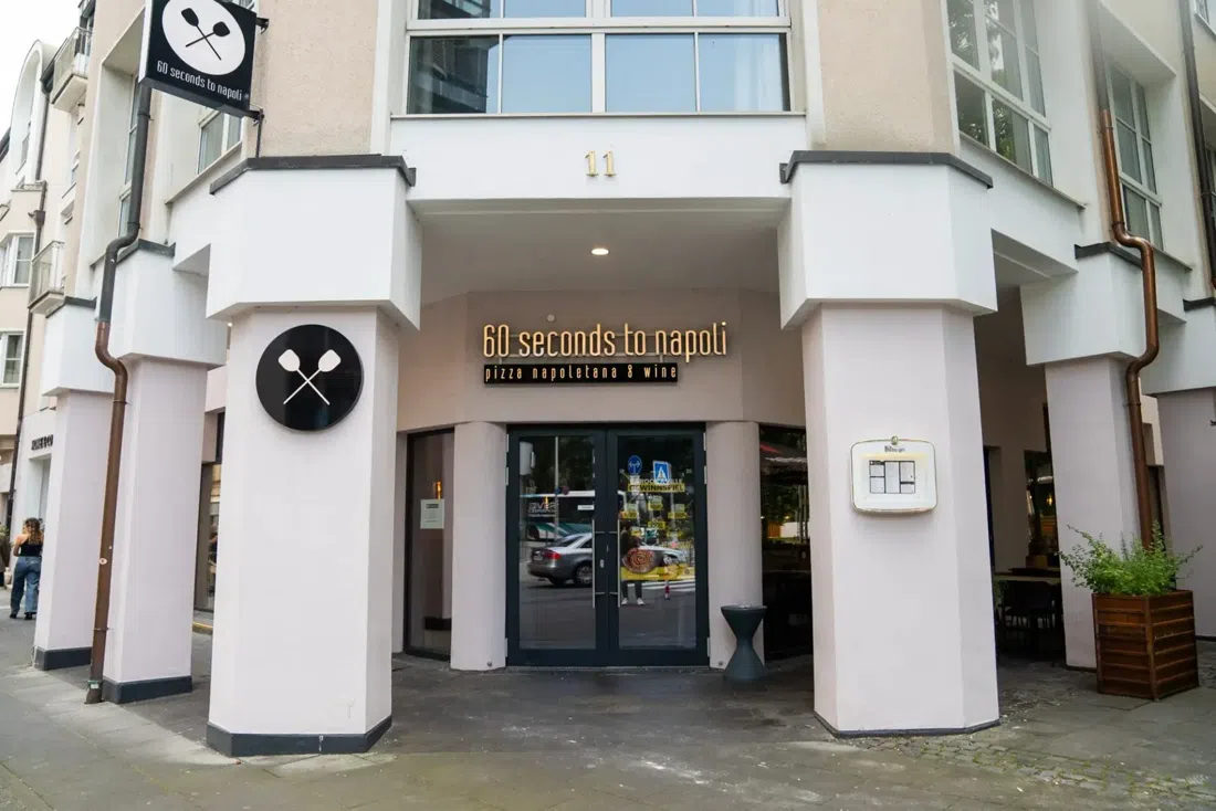 60 seconds to napoli, Bonn