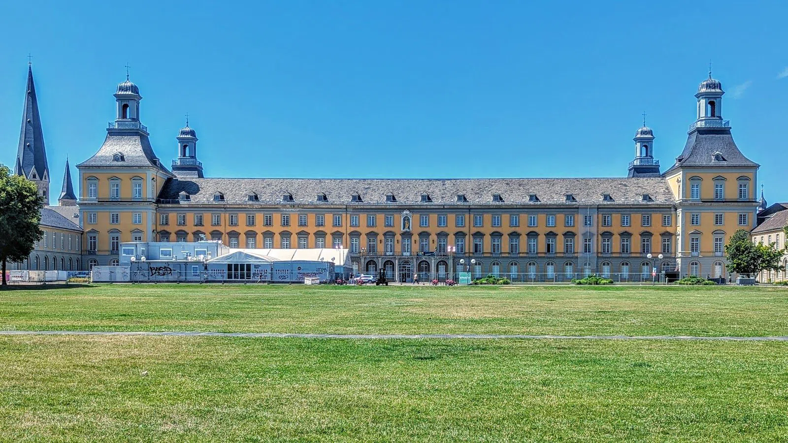 Kurfürstliches Schloss (Electoral Palace / University main building), Bonn
