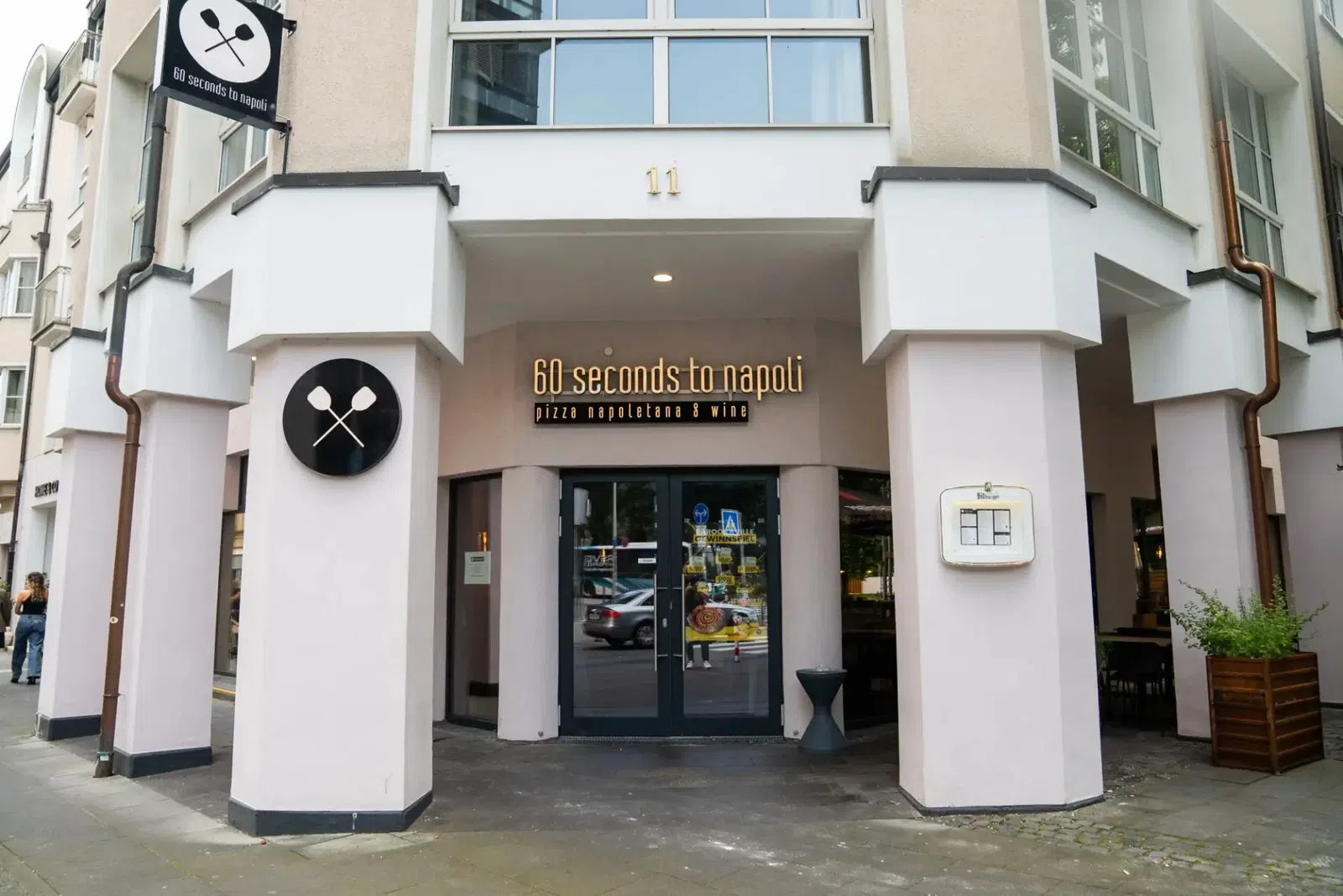 60 seconds to napoli, Bonn